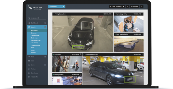 Laptop zeigt Eagle Eye Networks mit dem Videoanalyse-Programm mit einigen Kamerabildern